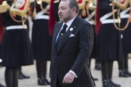 King Mohammed VI of Morocco arrives for a meeting with French president Francois Hollande (unseen) at the Elysee Palace in Paris, France, 17 February 2016.