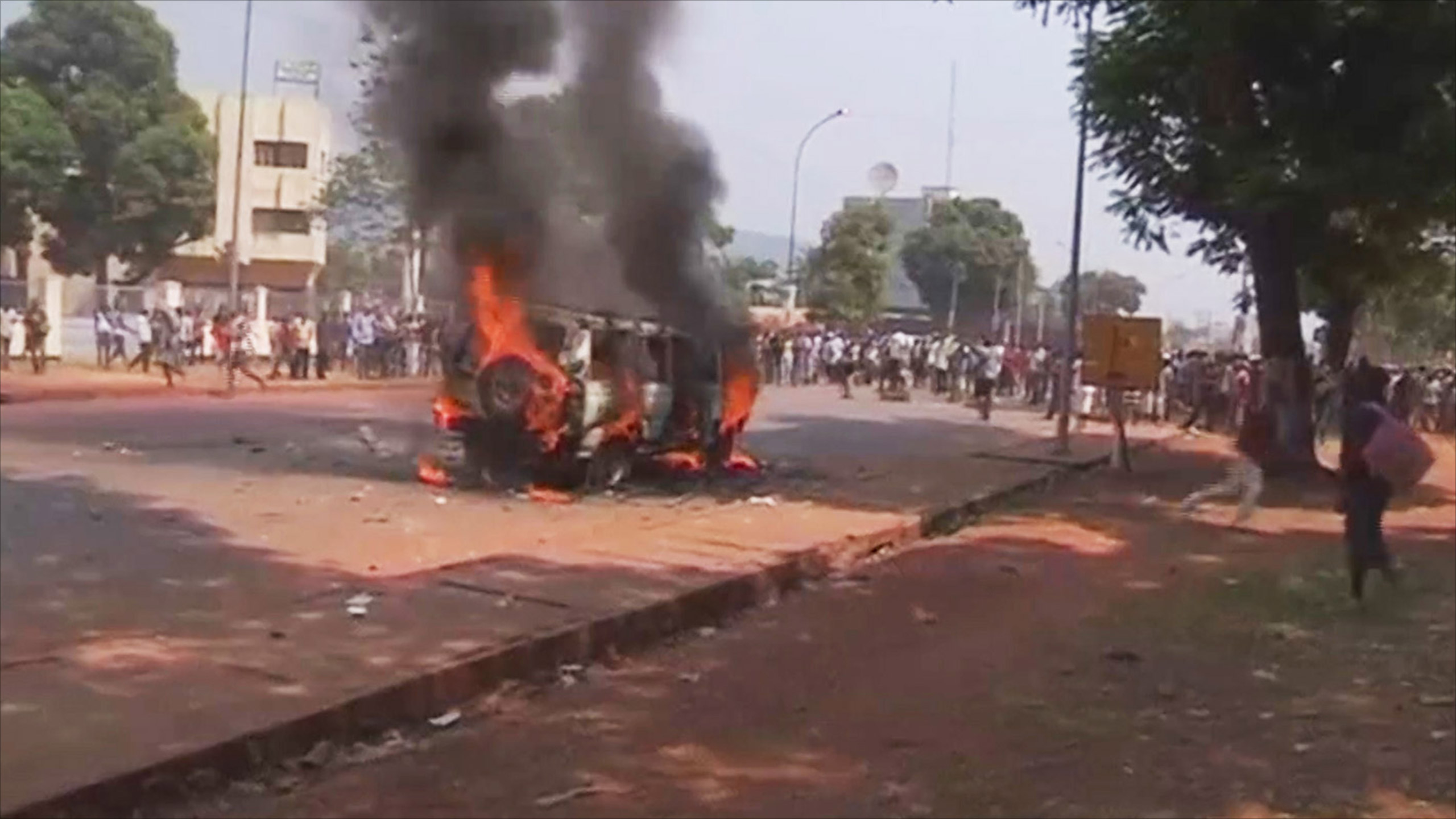العنف الطائفي اندلع في أفريقيا الوسطى مطلع 2013 (الجزيرة)