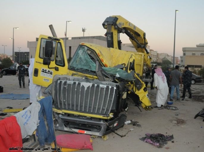 صورة نشرتها وزارة الداخلية الكويتية للشاحنة التي استخدمها المصري إبراهيم سليمان لصدم سيارة كان يستقلها خمسة أميركيين