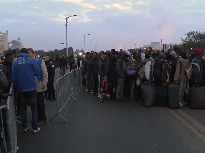 فرنسا تطوي صفحة مخيم اللاجئين في كالييه