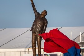A statue of late Venezuelan President Hugo Chavez is seend outside the Non-Aligned Movement place in Margarita, Venezuela, 16 September 2016. Hundreds of supporters of Chavez rallied in several Venezuelan states to express their support for President Nicolas Maduro to 'defend peace' and the policy of state and to celebrate that Venezuela assumes the presidency of the Non-Aligned Movement.