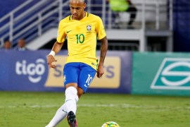Football Soccer - Brazil v Bolivia - World Cup 2018 Qualifier - Dunas Arena Stadium, Natal, Brazil - 6/10/16. Brazil's Neymar in action. REUTERS/Ricardo Moraes