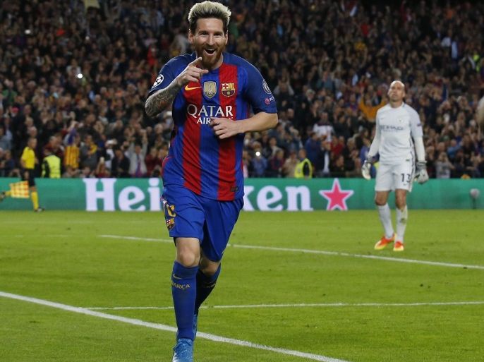 Football Soccer - FC Barcelona v Manchester City - UEFA Champions League Group Stage - Group C - The Nou Camp, Barcelona, Spain - 19/10/16 Barcelona's Lionel Messi celebrates scoring their third goal to complete his hat trick Reuters / Albert Gea Livepic EDITORIAL USE ONLY.