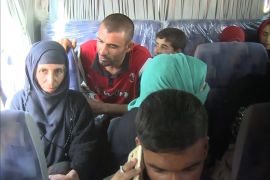 عشرات العائلات النازحة تغادر مخيم ديبكة جنوب الموصل