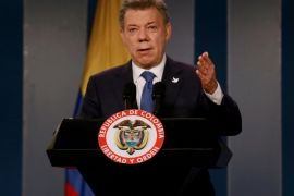 Colombia's President Juan Manuel Santos talks during a news conference after a meeting with Colombian former President and Senator Alvaro Uribe at Narino Palace in Bogota, Colombia, October 5, 2016. REUTERS/John Vizcaino/File Photo