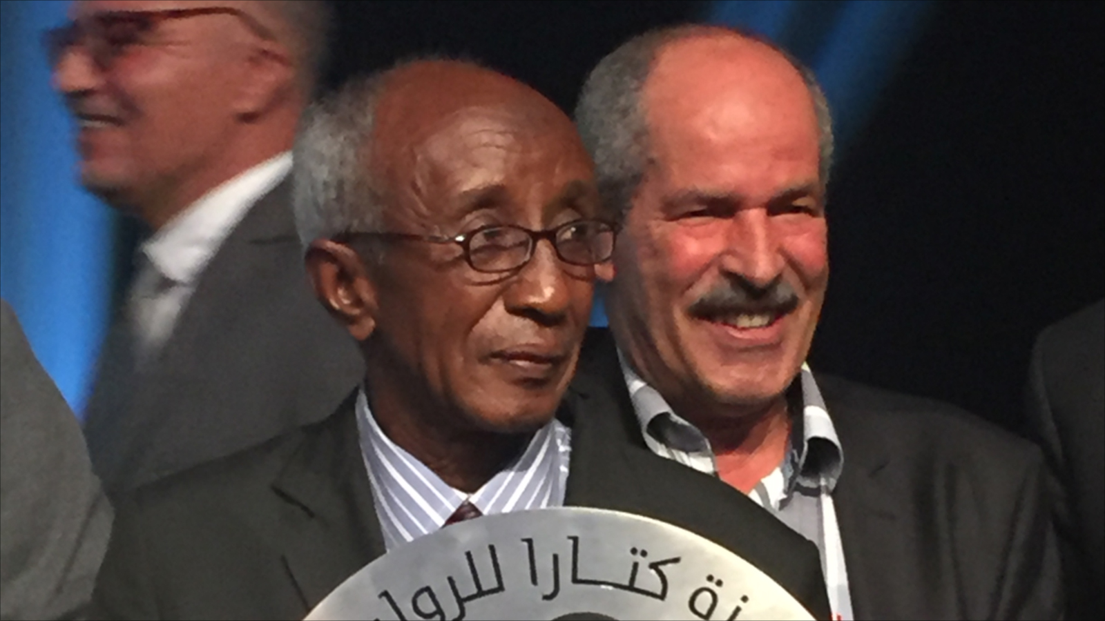 الكاتب السوداني علي أحمد الرفاعي فاز بجائزتين قيمتهما الإجمالية 130 ألف دولار عن روايته 