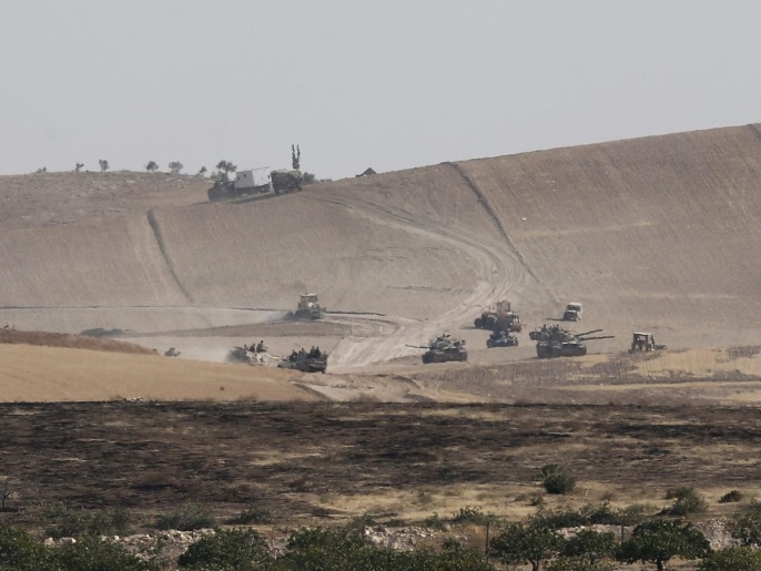 قوات ودبابات تركية داخل سوريا في إطار الهجوم على تنظيم الدولة في جرابلس (الأوروبية)