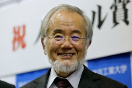 epa05568196 Japanese scientist Yoshinori Osumi, Honorary Professor of Tokyo Institute of Technology, smiles after ending a news conference on him winning the Nobel Prize in Medicine at Tokyo Institute of Technology, in Tokyo, Japan, 03 October 2016. The Karolinska Institute of Stockholm, Sweden, announced 03 October 2016, that Japanese scientist Yoshinori Ohsumi was awarded the 2016 Nobel Prize in Physiology or Medicine for his research into autophagy. EPA/KIMIMASA MAYAMA