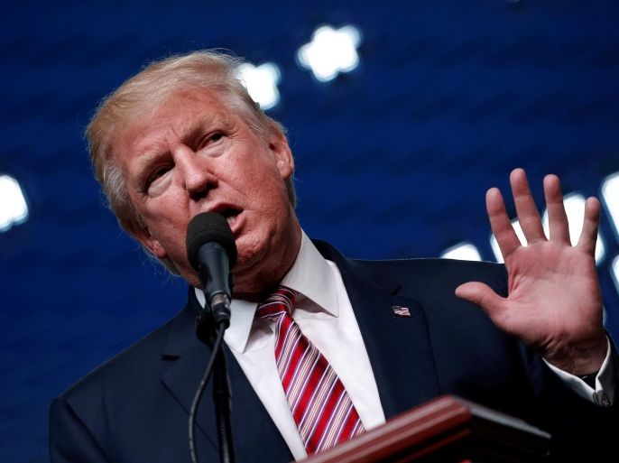 Republican U.S. presidential nominee Donald Trump speaks at a campaign rally in Panama City, Florida, U.S., October 11, 2016. REUTERS/Mike Segar
