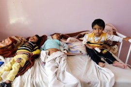 Yemeni triplets suffering from cholera, receive medical treatment at a hospital in Sana'a, Yemen, 11 October 2016. According to reports, Yemen has officially announced the occurrence of 11 confirmed cholera cases and 17 suspected cases among population last week in the capital Sana'a.
