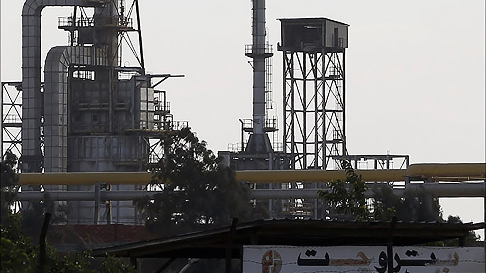 إنتاج مصر السنوي من النفط والغاز بلغ 66.6 مليون طن (رويترز)