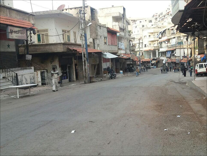 ‪صورة عامة لأحد شوارع بلدة مضايا المحاصرة‬ (ناشطون)