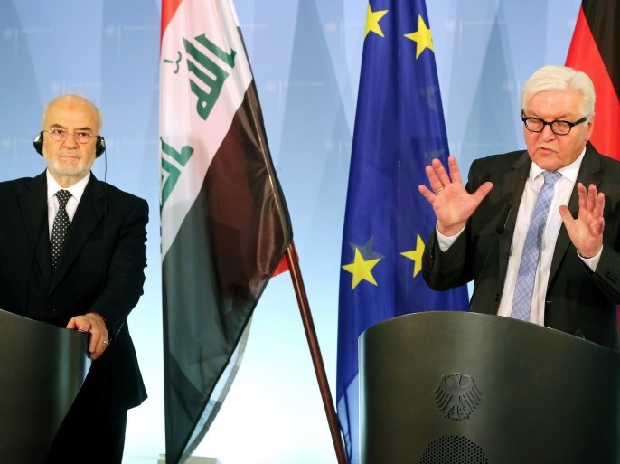 German Minister of Foreign Affairs Frank-Walter Steinmeier (R) and Iraqi Foreign Minister Ibrahim al Jaafari (L) at a joined press conference at the Ministry of Foreign Affairs in Berlin, Germany, 21 November 2016.