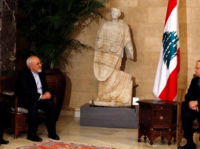 Iran's Foreign Minister Mohammad Javad Zarif (L) meets with Lebanese President Michel Aoun, upon his arrival to the presidential palace in Baabda, near Beirut, Lebanon November 7, 2016. REUTERS/Mohamed Azakir