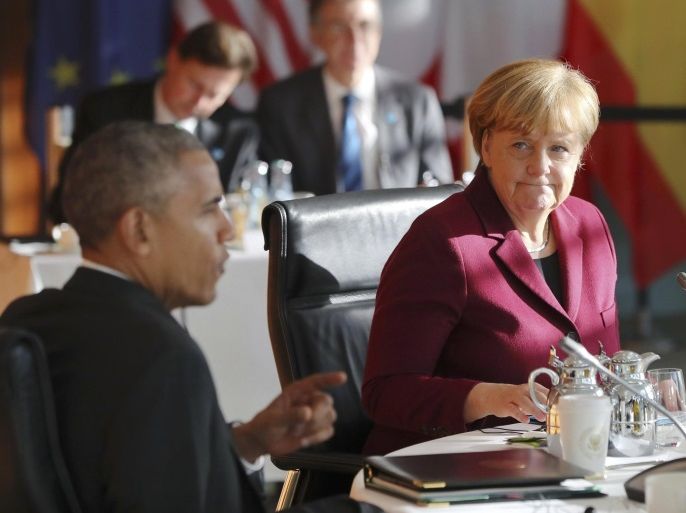 U.S. President Barack Obama and German Chancellor Angela Merkel meet at the chancellery in Berlin, Germany, November 18, 2016. REUTERS/Kay Nietfeld/POOL