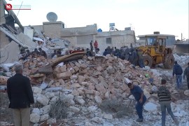 القصف الروسي يخلف دمارا واسعا في باتبو بريف حلب