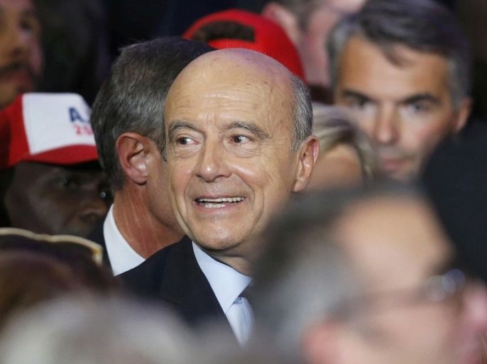French politician Alain Juppe, current mayor of Bordeaux, a member of the conservative Les Republicains political party and candidate for the centre-right presidential primary, arrives to attend a politcal rally as he campaigns in Bordeaux, France, November 9, 2016. Picture taken November 9, 2016. REUTERS/Regis Duvignau