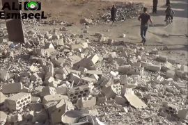 لحظة استهداف الطائرات الروسية لبلدة ىريف إدلب
