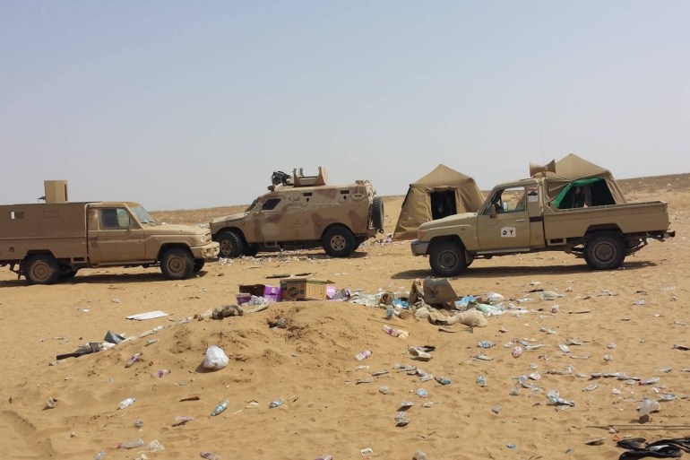 آليات للجيش الوطني اليمني في  منطقة ميدي بمحافظة حجة شمال غربي اليمن