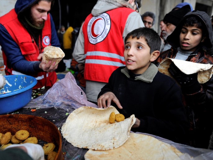 ‪ملايين الأطفال في سوريا بحاجة لمساعدات عاجلة‬ (رويترز)