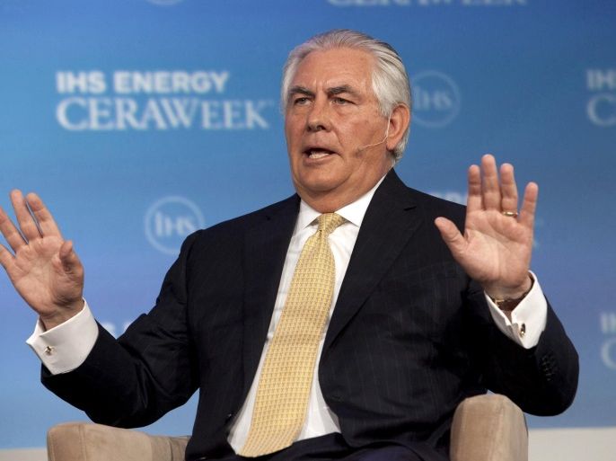 ExxonMobil Chairman and CEO Rex Tillerson speaks during the IHS CERAWeek 2015 energy conference in Houston, Texas April 21, 2015. REUTERS/Daniel Kramer/File Photo