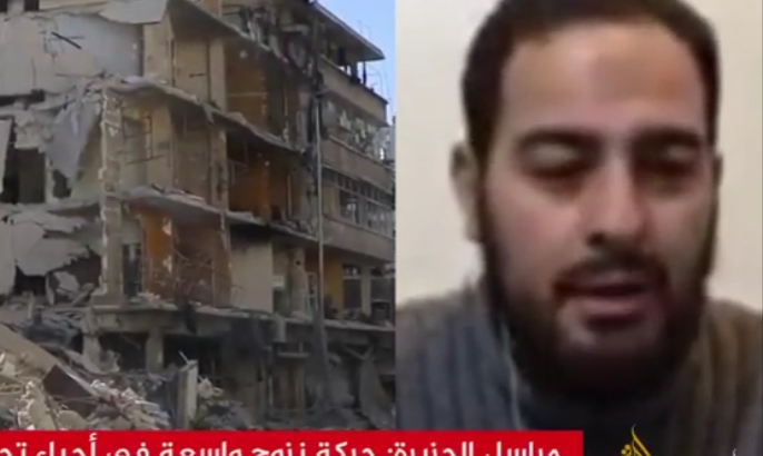 يلخص أبو خالد، أحد المحاصرين في ما تبقى من أحياء بيد المعارضة السورية المسلحة شرقي مدينة حلب، الوضع هناك بأنه أشبه ما يكون بـ"فيلم رعب هوليودي"
