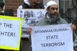 نظمت جمعيات إسلامية في بريطانيا مظاهرة تضامنية مع مسلمي الروهينجيا أمام سفارة ميانمار وسط لندن