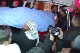 سلمت قوات الإحتلال الإسرائيلي جثماني الشهيدين محمد الرجبي وحاتم الشلودي اللذين كانا محتجزين منذ سبتمبر ايلول من العام الماضي