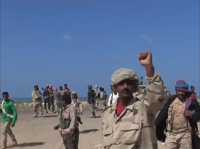 قوات الجيش والمقاومة في اليمن تواصل تقدمها نحو المخا