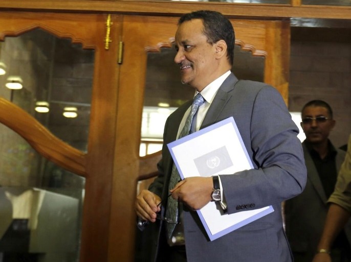UN special envoy for Yemen Ismail Ould Cheikh Ahmed (C) arrives for a news conference before his departure Sana'a International Airport, in Sana’a, Yemen, 07 November 2016. Reports state Ahmed has presented a new roadmap calling for naming a new vice president after the withdrawal of the Houthi rebels from the capital and other northern provinces and handing over all heavy weapons, in a fresh attempt to end the 19-month conflict in the troubled Arab country.