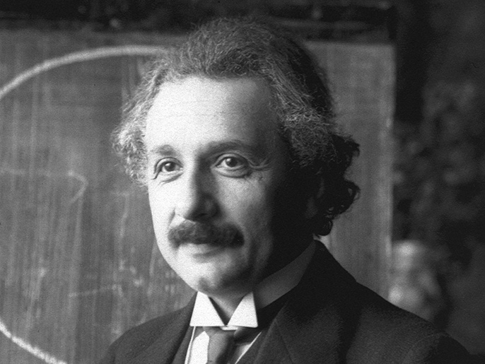 ألبرت آينشتاين.. عبقري رفض رئاسة إسرائيل