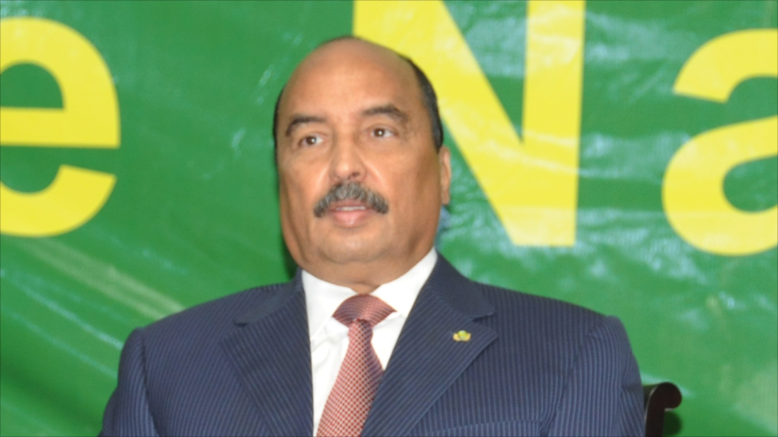 الرئيس الموريتاني تنقل بين دكار وبانجول بهدف إيجاد حل سلمي للأزمة الغامبية (الجزيرة)