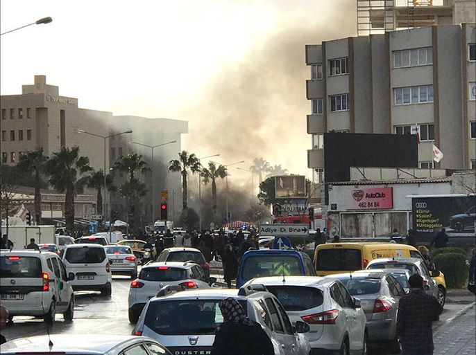من انفجار في مدينة إزمير التركية