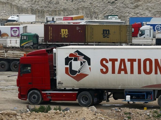 Trucks and trailers of goods for export and import are seen near the port of the Mediterranean city of Alexandria, north of Cairo, Egypt, February 10, 2016. REUTERS/Amr Abdallah Dalsh