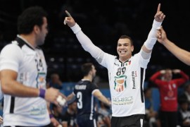 Egypt's Mohamed Mamdouh Shebib celebrates with team-mates during the group D match between Egypt and Argentina at the IHF Men's Handball World Championship, Paris, France, 18 January 2017.