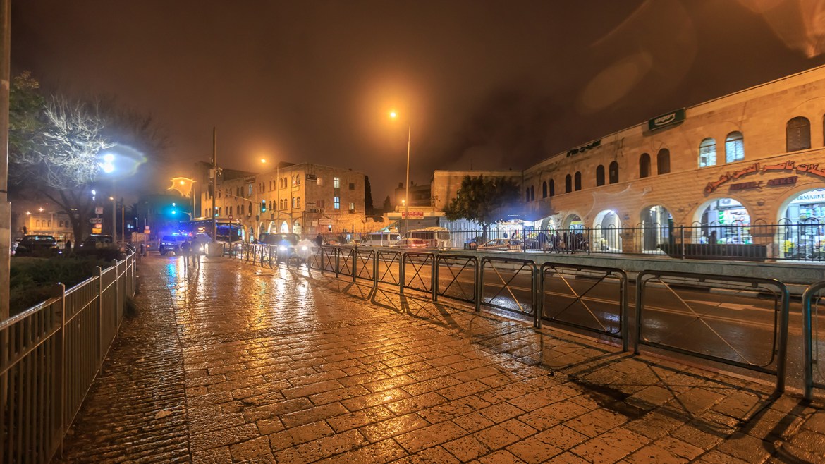 فلسطين-القدس- صورة لطريق شارع السلطان سليمان المؤدي إلى باب العمود. (تصوير:آية أمين-الجزيرة نت)