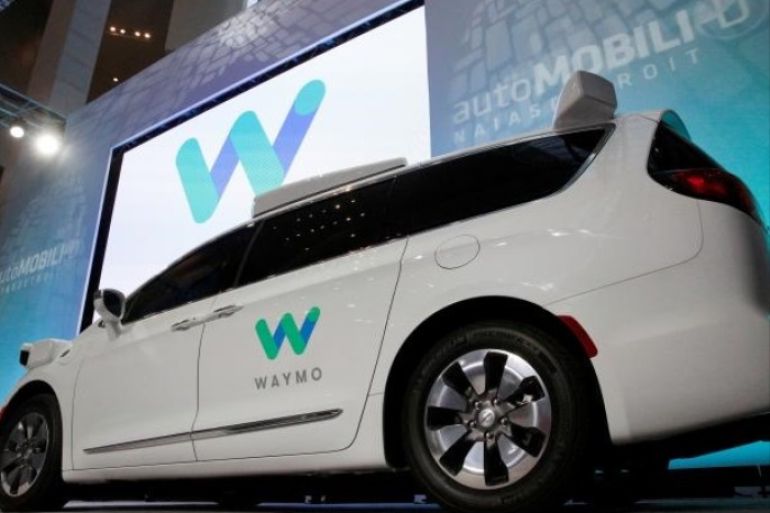 Waymo unveils a self-driving Chrysler Pacifica minivan during the North American International Auto Show in Detroit, Michigan, U.S., January 8, 2017. REUTERS/Bredna McDermid