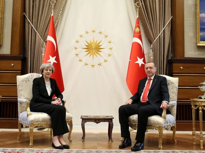 Turkish President Tayyip Erdogan meets with Britain's Prime Minister Theresa May at the Presidential Palace in Ankara, Turkey, January 28, 2017. Yasin Bulbul/Presidential Palace/Handout via REUTERS ATTENTION EDITORS - THIS PICTURE WAS PROVIDED BY A THIRD PARTY. FOR EDITORIAL USE ONLY. NO RESALES. NO ARCHIVE.