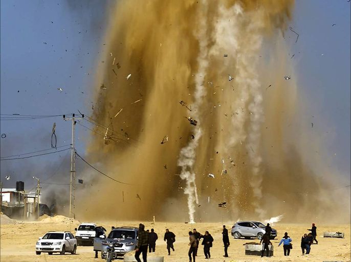 يتفاعل رواد التواصل الاجتماعي مع على هاشتاغ #غزه_تحت_القصف، في إشارة إلى عدوان الاحتلال الإسرائيلي على قطاع غزة ظهر ومساء يوم أمس.