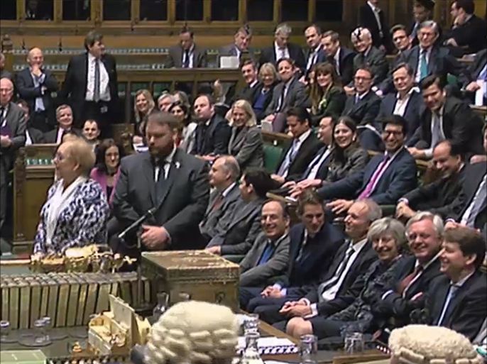 أيد أعضاء مجلس العموم البريطاني بأغلبية كبيرة خطة رئيسة الوزراء تيريزا ماي لبدء محادثات رسمية حول خروج بريطانيا من الاتحاد الأوروبي