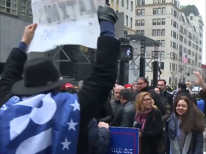 مظاهرات لأنصار ومعارضي الرئيس الأمريكي أمام برج ترمب في نيويورك