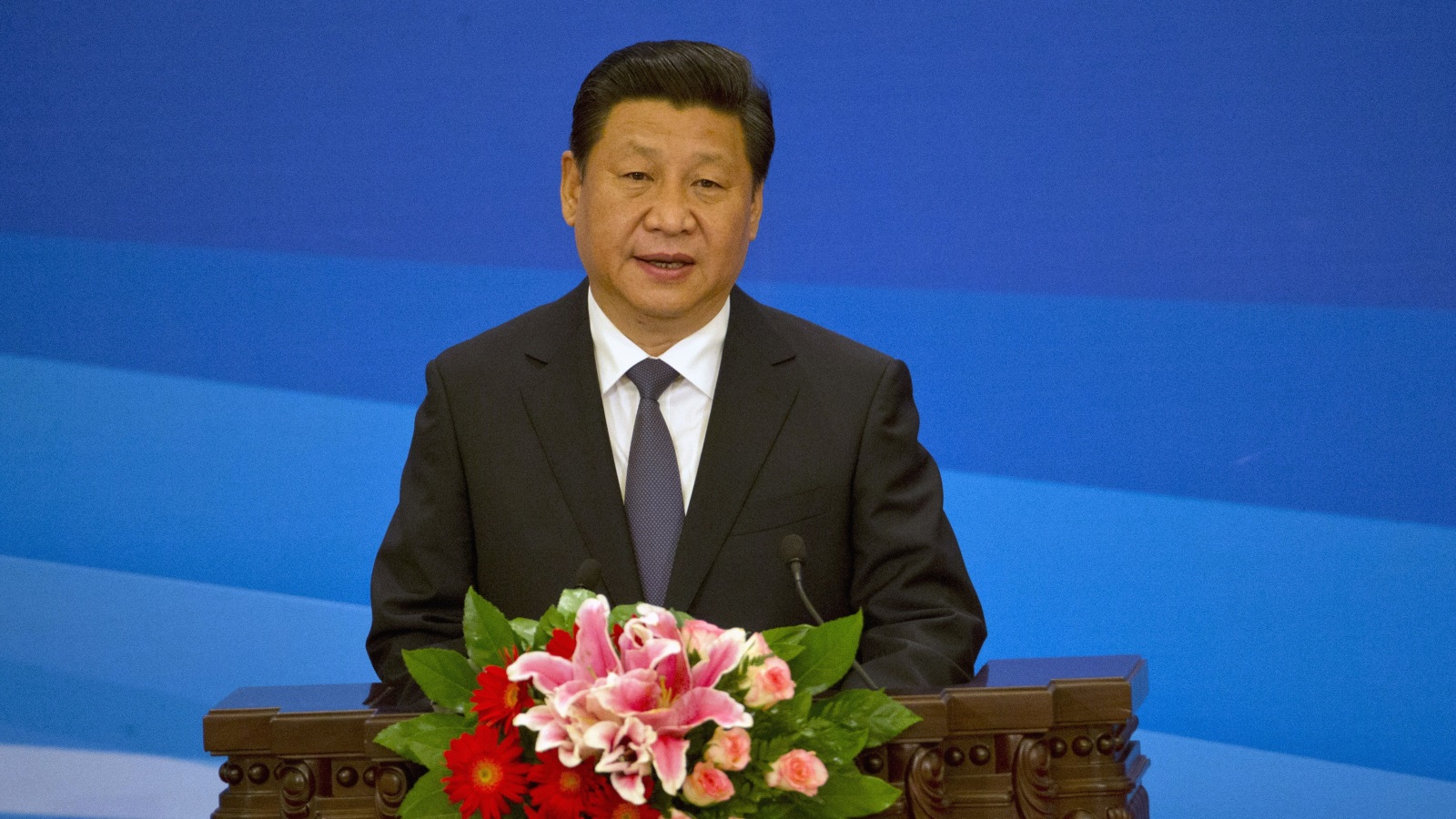 الرئيس الصيني شي جين بينغ يتحدث في الجلسة الافتتاحية للاجتماع الوزاري السادس لمنتدى التعاون الصيني العربي. بكين