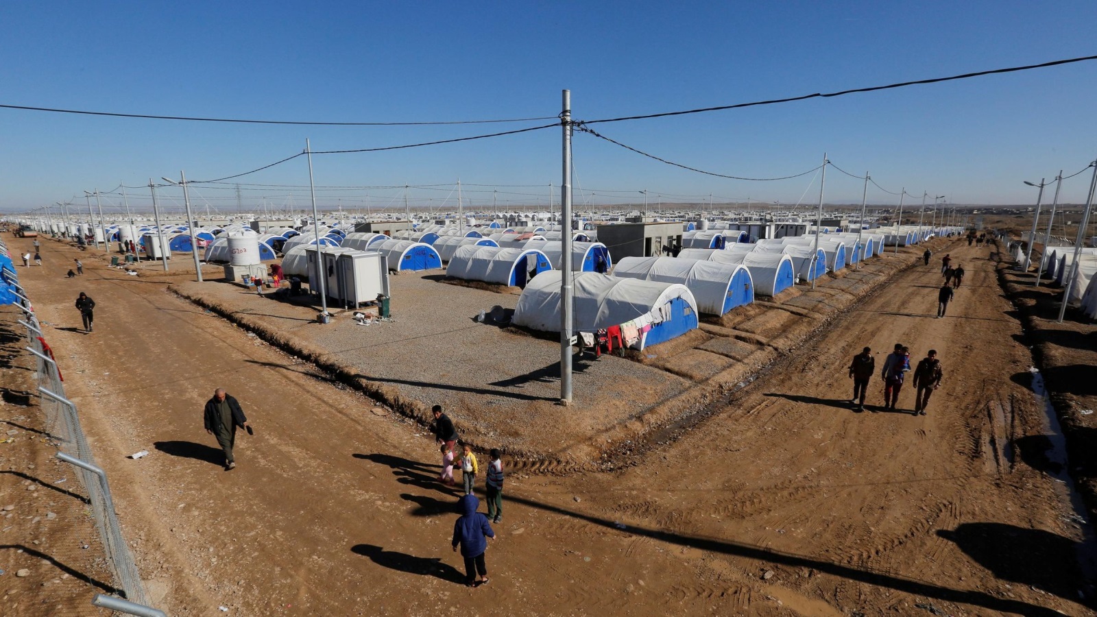  إحدى مخيمات النازحين السُّنة من الموصل (رويترز)
