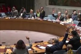 مدد مجلس الأمن الدولي لمدة سنة العقوبات المفروضة على الأفراد والكيانات التي تشارك في تقويض الأمن والسلام باليمن.
