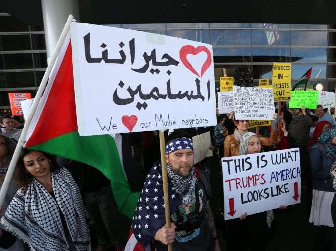 Demonstrators protest at the Los Angeles International Airport in Los Angeles, California, USA, 04 February 2017. A federal judge on 03 February issued a temporary restraining order blocking enforcement of US President Trump's executive order from 27 January that banned people from seven mainly Muslim countries from entering the United States. The US Department of Homeland Security announced on 04 February it has suspended all actions to implement the immigration order
