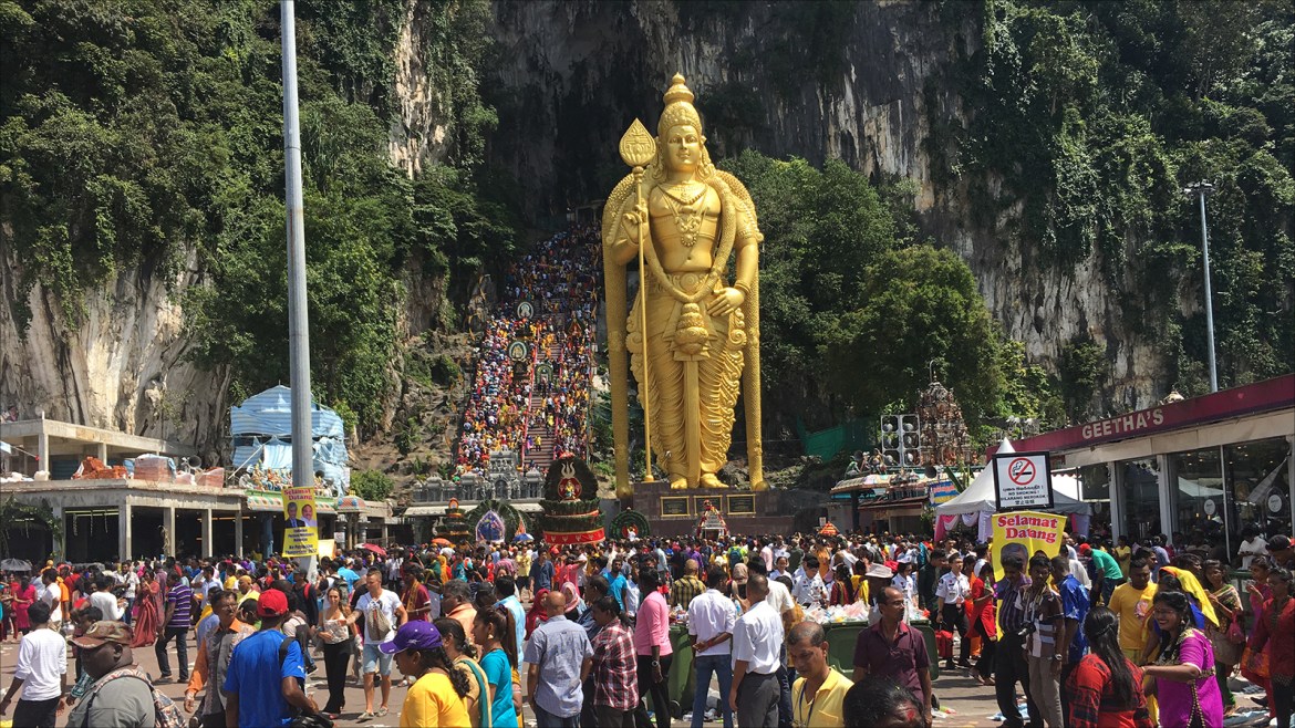 التمثال الأكبر في العالم للإله مورغان في ماليزيا ذات الغالبية المسلمة