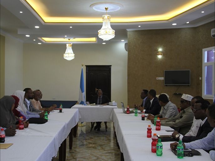 رئيس الوزراء الصومالي حسن علي خيري يجتمع مع اللجنة الوطنية لمواجهة الجفاف