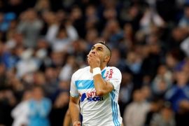 Football Soccer - Marseille v Paris St Germain - French Ligue 1 - Orange Velodrome stadium, Marseille, France - 26/02/2017 - Olympique Marseille's Dimitri Payet reacts after missing a scoring opportunity. REUTERS/Jean-Paul Pelissier