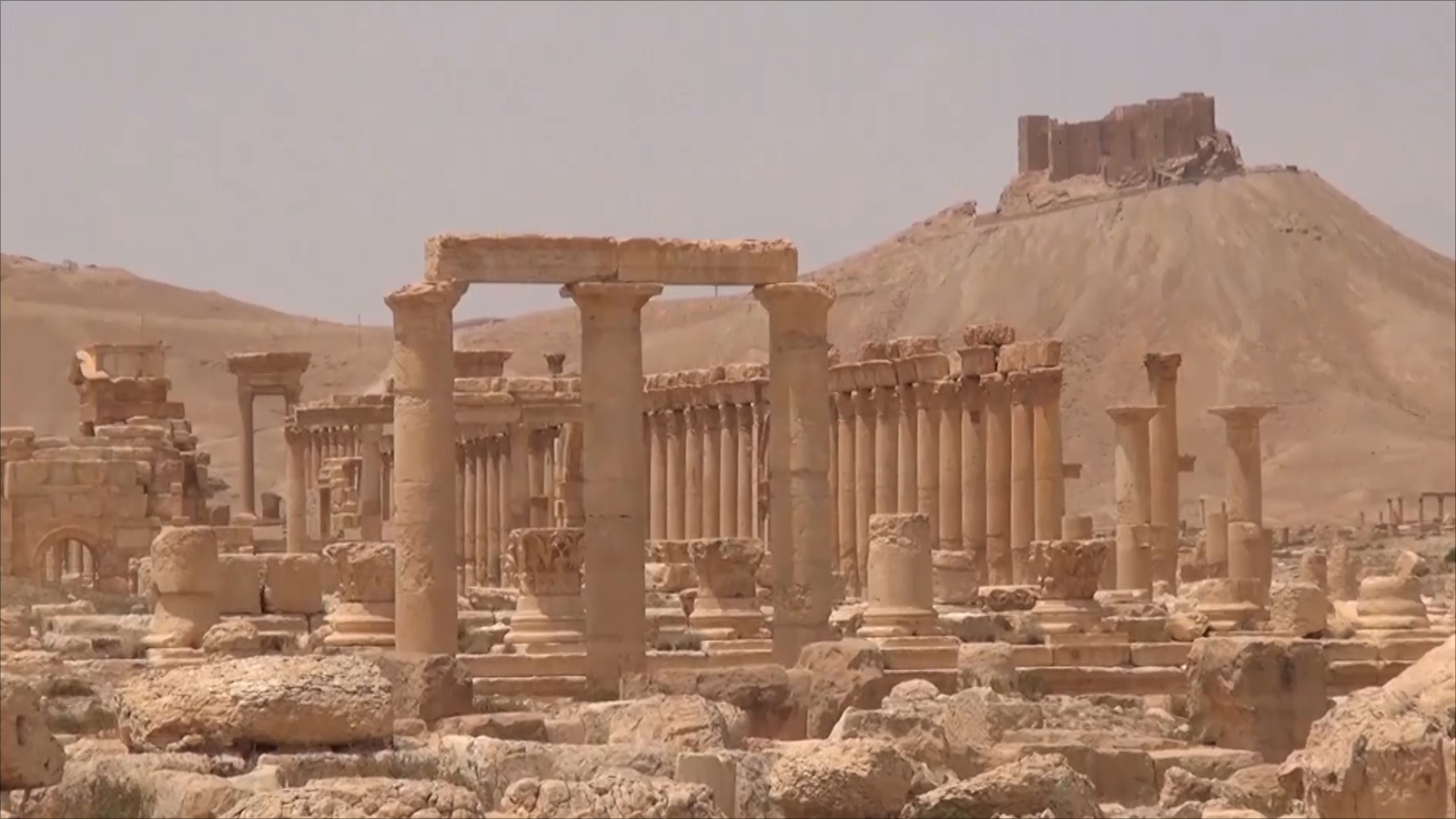 أضرار كبيرة لحقت بمدينة تدمر الأثرية في سوريا(الجزيرة)