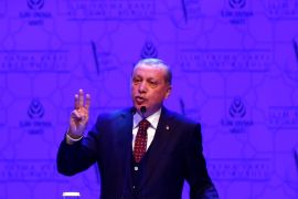 Turkish President Tayyip Erdogan makes a speech during a meeting in Istanbul, Turkey, March 19, 2017. REUTERS/Murad Sezer